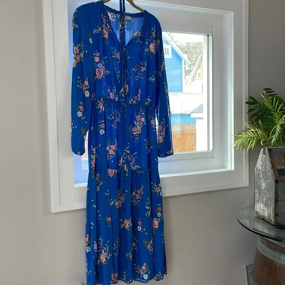 Worn once! 🌟 Ann Taylor blue floral long dress - Picture 3 of 5
